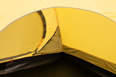 
Палатка 3местнаяTramp ROCK 3 (V2) зеленая экспедиционнаяс внешними дугами Три в. . фото 3