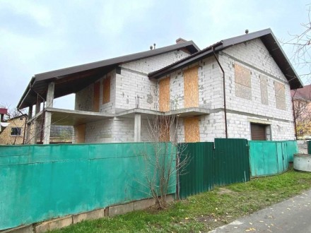 дом, 300.00 кв.м. . фото 2 * Київ. вул. Словечанська, 3/1. (Соломянський р-н).
Локація: верхні Совки, 15 . . фото 2