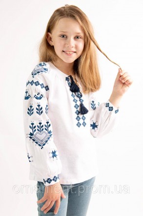 Лляна вишиванка для дівчинки біла із синім орнаментом.
Вишиванка білого кольору . . фото 7