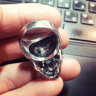 Мужское кольцо бижутерия череп готика.
Материал: сплав.
Диаметр внутренний: 19, . . фото 6