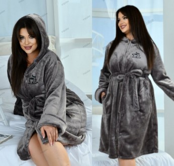 Купить женский короткий махровый халат большого размера-на молнии
Халатик пушист. . фото 2