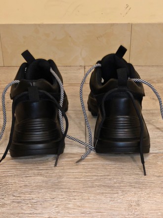 Длина по стельке — 24.5 см
Почти новые кроссовки, надевала всего один раз. . фото 5