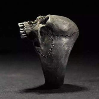 Мужское кольцо бижутерия череп з зубами размер 18-21 мм.
Материал: сплав.
Диамет. . фото 3