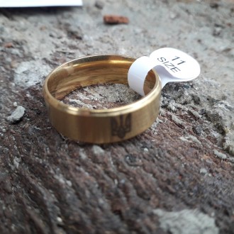 Мужское женское кольцо герб Украины золотистый размер 16-23 мм.
Металл: медецинс. . фото 4