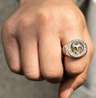 Мужское кольцо бижутерия череп готика размер 17-24 мм.
Материал: мдецинская стал. . фото 3