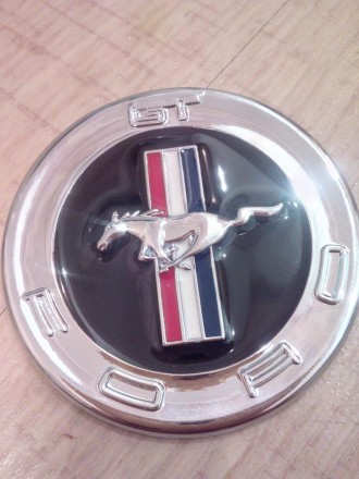 Ford mustang форд мустанг значок шильд прикраса емблема для авто автомобіля круг. . фото 3