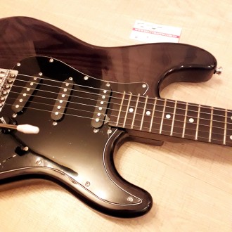 Электрогитара Fender Stratocaster Standard SSS Ясень China.
Гитара может быть в . . фото 8