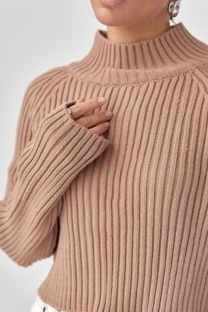 Этот женский вязаный свитер подойдет обладательницам разных типов фигуры благода. . фото 5