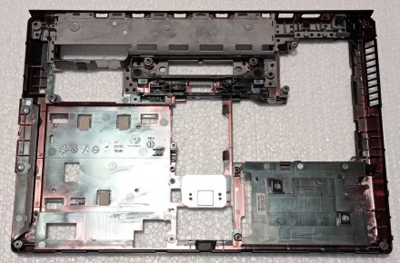 Нижня частина корпуса (поддон) з ноутбука HP ProBook 6470b 6070B0569201 684334-0. . фото 3