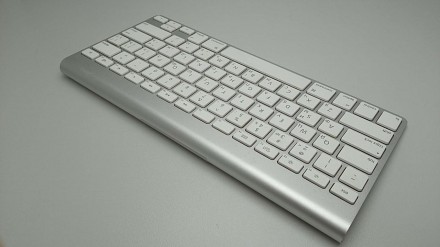 Бездротова клавіатура, інтерфейс Bluetooth, для настільного комп'ютера, класична. . фото 8