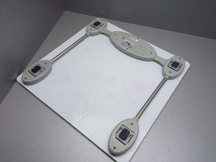 Электронные весы, стеклянная платформа, нагрузка до 150 кг, очень точное измерен. . фото 6