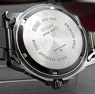 кварцовий наручний годинник, чоловічий, 
аналогові, корпус зі сталі, водонепрони. . фото 3