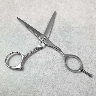 Ножиці Katachi K1155 Offset 5,5
Чудові ножиці для перукарні прямі. Вирізняються . . фото 8
