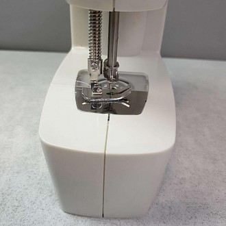 Швейная машина Mini Sewing Machine FHSM-203, компактная, для домашнего использов. . фото 8