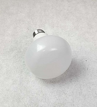 Виробник	Philips
Тип	Світлодіодна лампа
Серія	ESS LEDspot
Номінальна робоча напр. . фото 4