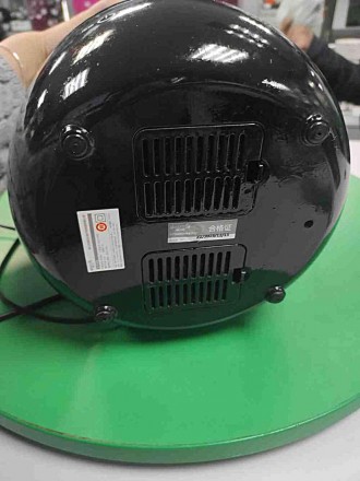 Увлажнитель Deerma Air Humidifier DЕМ- F600 имеет сенсорную панель управления и . . фото 3