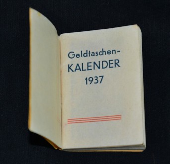 Карманный календарик 1937 г
Размер 5 х 3,5 см. . фото 5