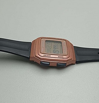 Кварцовий наручний годинник, чоловічий, цифровий, пластиковий корпус, браслет: п. . фото 5