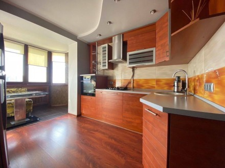 Продам 3-комнатную квартиру с ремонтом на Малиновского, Солнечный. Днепр. фото 1 Продам 3-комнатную квартиру с ремонтом на Малиновского, Солнечный. Днепр. фото 1
