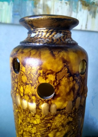 Стильная красивая интерьерная керамическая ваза высотой 37 см
Дно 9 см. Наружны. . фото 4