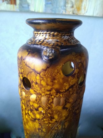Стильная красивая интерьерная керамическая ваза высотой 37 см
Дно 9 см. Наружны. . фото 2