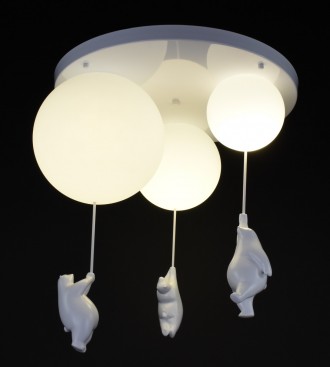 Стельова люстра на три лампочки, корпус металевий, фігурки ведмедиків виготовлен. . фото 5