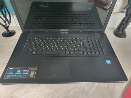 Продам ноутбук Asus R752M +  мишка в подарунок!
Стан ідеальний
Ціна 5900 грн
. . фото 3