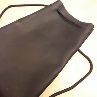 Стильная женская сумка кожзам сумочка Triangl рюкзак.
Материал: под кожу. Фирма . . фото 5