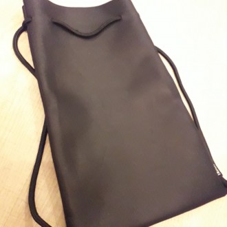 Стильная женская сумка кожзам сумочка Triangl рюкзак.
Материал: под кожу. Фирма . . фото 2