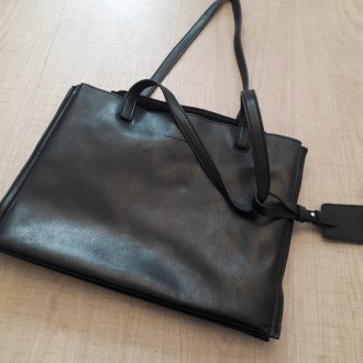 Стильные женская мужская сумка кожаная сумочка черная.
Материал: кожа. Подкладка. . фото 2