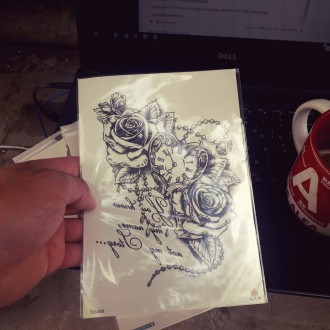 Тату tattoo временное татту наклейка на тело одноразовая роза и часы
Носитья 10 . . фото 3
