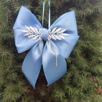 Бант новогодний на елку голубой
Большие атласные банты - это один из наиболее по. . фото 7
