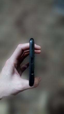 Продаю телефон в гарному стані з дефектів трішки є мелкі подряпини на задній кри. . фото 9