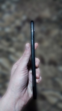 Продаю телефон в гарному стані з дефектів трішки є мелкі подряпини на задній кри. . фото 6
