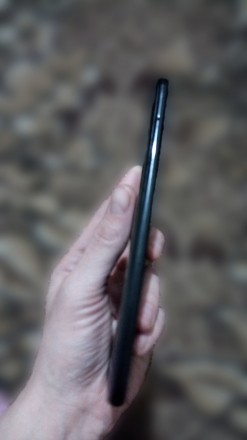 Продаю телефон в гарному стані з дефектів трішки є мелкі подряпини на задній кри. . фото 8