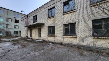 Продам отдельно стоящее 2 этажное здание. Чернигов. фото 1 Продам отдельно стоящее 2 этажное здание. Чернигов. фото 1