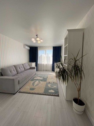 Продаю 3-кімнатну квартиру з якісним дизайнерським ремонтом та меблями в ЖК Міст. . фото 12