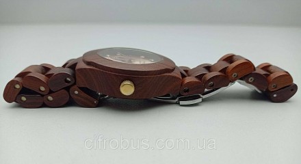 Хоча дерев'яний годинник сам по собі особливий, дерев'яний годинник із механічни. . фото 8