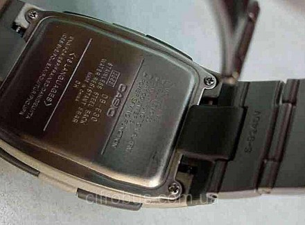Кварцевые наручные часы, мужские, цифровые, корпус из стали и пластика, водонепр. . фото 3