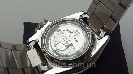 Чоловічий наручний годинник Seiko 4R36-07G0
Внимание! Комісійний товар. Уточнюйт. . фото 9