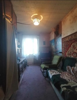 Продам 3 - х комнатную квартиру в районе Красного Камня со старым ремонтом и меб. Червоний Камінь. фото 3
