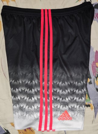 Футбольные шорты Adidas FC Manchester United, размер S/M, длина-45см, пояс 36-40. . фото 7
