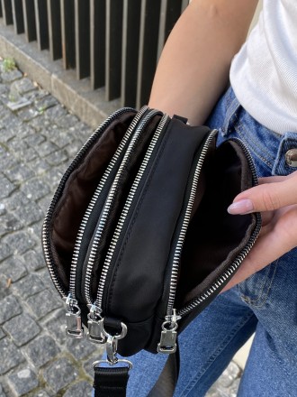 
Сумочка на три отделения с серебряной фурнитурой
Размеры - 17х13х10
 
 
САМОВЫВ. . фото 6