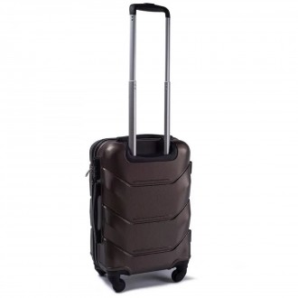 Большой вместительный дорожный чемодан из пластика Wings 147 цвет кофейный
Комфо. . фото 3
