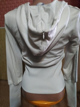 Блуза на змейке с капюшоном. Серебристого цвета. На широкой резинке . Капюшон от. . фото 4