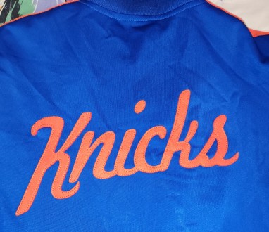 Баскетбольная куртка-кофта Mitchell&Ness NBA New York Knicks, размер-XL, длина-7. . фото 8