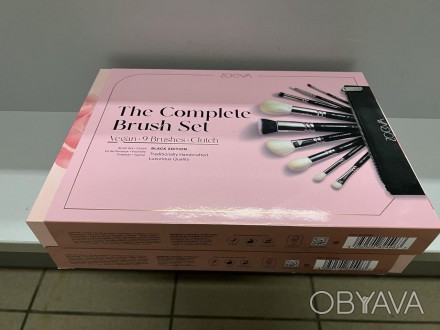 
Zoeva The Complete Brush Set Набор кистей для макияжа (BSN09A)
9 веганских кист. . фото 1