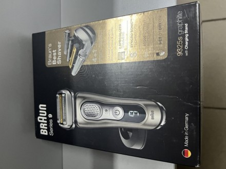 
Braun 9325S Series 9 Электробритва
Головка плавающего типа с точностью повторяе. . фото 6