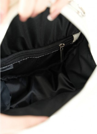 Кругла сумочка Bale завдяки трендовій формі та базовому кольору точно стане голо. . фото 7