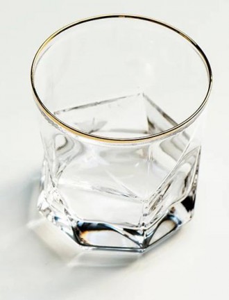 Набор 6 стаканов Facets с золотым кантом - эстетичные и оригинальные бокалы для . . фото 3